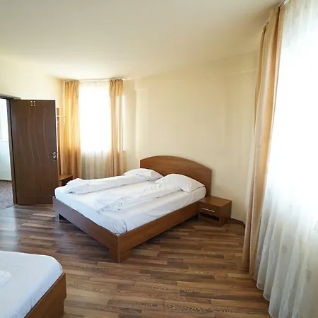 Flamingo Hotel 3*